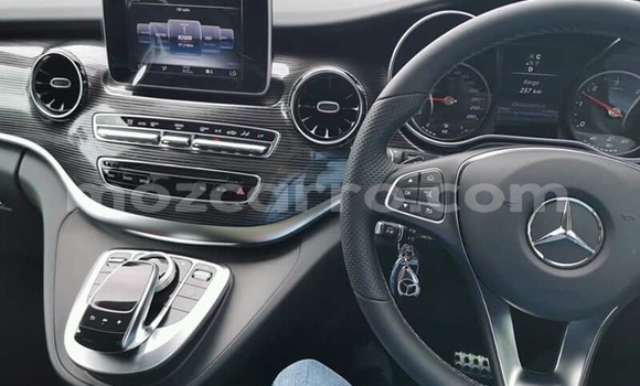 Tenga Tsaru Mercedes‒Benz Viano Sirivha Mota in Maputo in Maputo Tenga Tsaru Mercedes‒Benz Viano Sirivha Mota in Maputo in Maputo