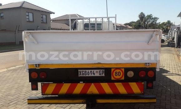 Comprar Usado Toyota Dyna Branco Carro em Maputo em Maputo Comprar Usado Toyota Dyna Branco Carro em Maputo em Maputo