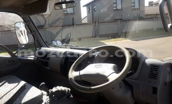Comprar Usado Toyota Dyna Branco Carro em Maputo em Maputo Comprar Usado Toyota Dyna Branco Carro em Maputo em Maputo