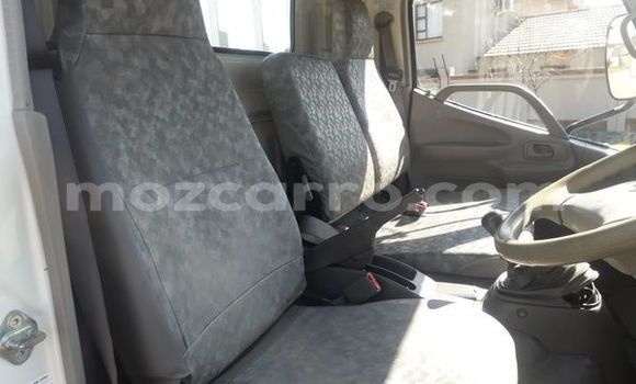Comprar Usado Toyota Dyna Branco Carro em Maputo em Maputo Comprar Usado Toyota Dyna Branco Carro em Maputo em Maputo