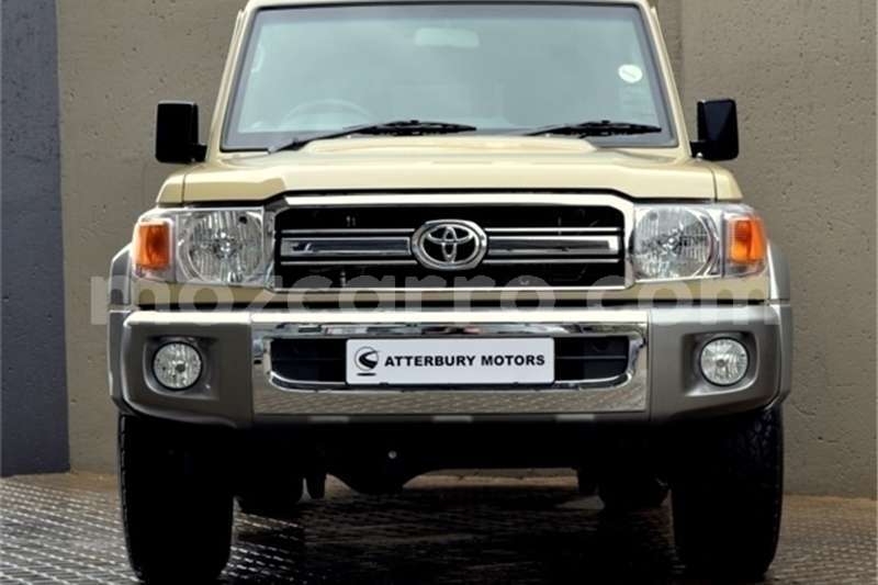 Big with watermark toyota land cruiser nampula mocambique 9141