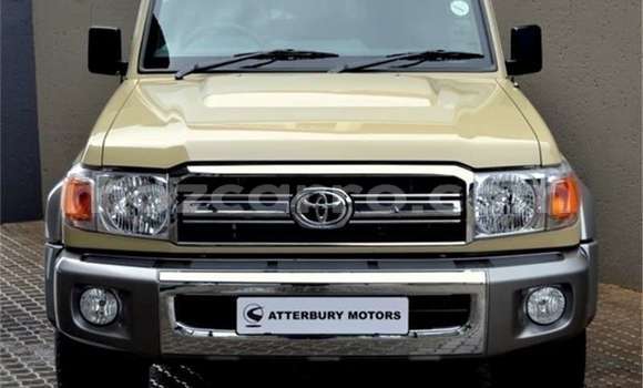 Nunua Ilio tumika Toyota Land Cruiser Beige Gari ndani ya Mocambique nchini Nampula Nunua Ilio tumika Toyota Land Cruiser Beige Gari ndani ya Mocambique nchini Nampula