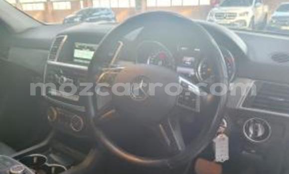 Tenga Imported Mercedes‒Benz ML-Class Sirivha Mota in Zumbo in Tete Tenga Imported Mercedes‒Benz ML-Class Sirivha Mota in Zumbo in Tete