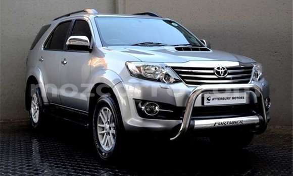 Tenga Tsaru Toyota Fortuner Sirivha Mota in Mocambique in Nampula Tenga Tsaru Toyota Fortuner Sirivha Mota in Mocambique in Nampula