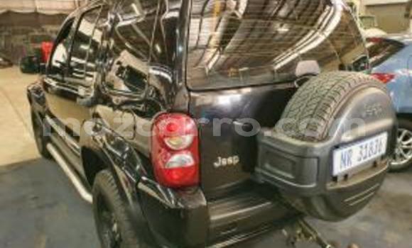 Tenga Imported Jeep Grand Cherokee Nhema Mota in Zumbo in Tete Tenga Imported Jeep Grand Cherokee Nhema Mota in Zumbo in Tete