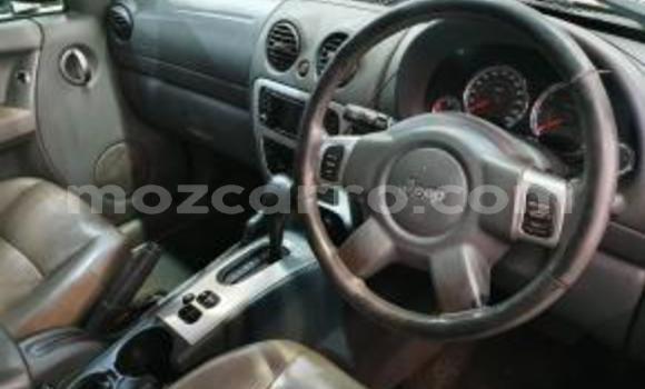 Tenga Imported Jeep Grand Cherokee Nhema Mota in Zumbo in Tete Tenga Imported Jeep Grand Cherokee Nhema Mota in Zumbo in Tete