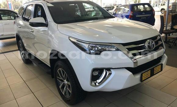 Medium with watermark toyota fortuner nampula mocambique 9154