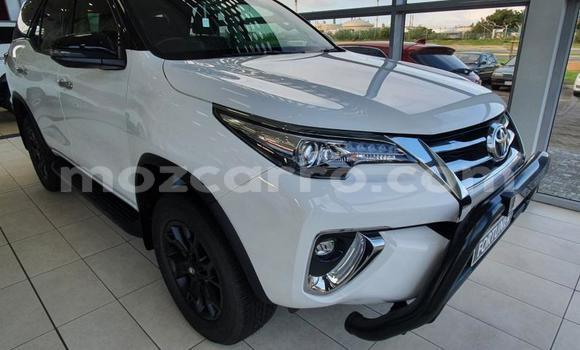 Medium with watermark toyota fortuner nampula mocambique 9155