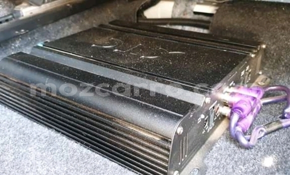 Tenga Tsaru Toyota Hilux Chena Mota in Chemba in Sofala Tenga Tsaru Toyota Hilux Chena Mota in Chemba in Sofala