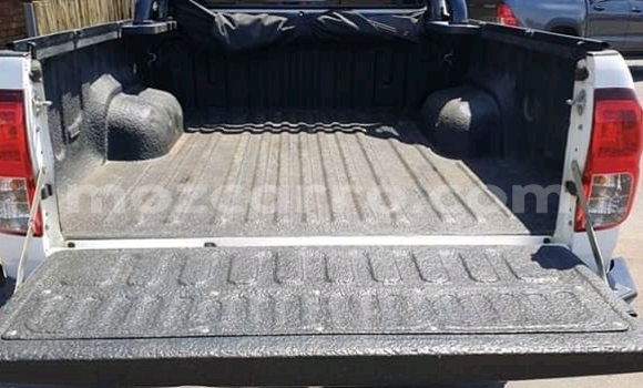 Tenga Tsaru Toyota Hilux Chena Mota in Chemba in Sofala Tenga Tsaru Toyota Hilux Chena Mota in Chemba in Sofala