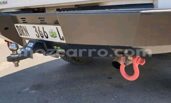 Tenga Tsaru Toyota Hilux Chena Mota in Chemba in Sofala Tenga Tsaru Toyota Hilux Chena Mota in Chemba in Sofala