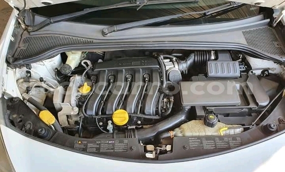 Tenga Tsaru Renault Clio Chena Mota in Chemba in Sofala Tenga Tsaru Renault Clio Chena Mota in Chemba in Sofala