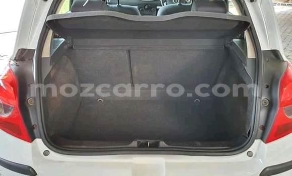 Tenga Tsaru Renault Clio Chena Mota in Chemba in Sofala Tenga Tsaru Renault Clio Chena Mota in Chemba in Sofala