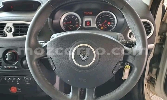 Tenga Tsaru Renault Clio Chena Mota in Chemba in Sofala Tenga Tsaru Renault Clio Chena Mota in Chemba in Sofala