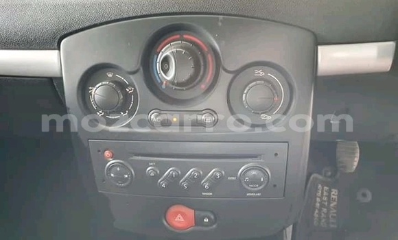 Tenga Tsaru Renault Clio Chena Mota in Chemba in Sofala Tenga Tsaru Renault Clio Chena Mota in Chemba in Sofala