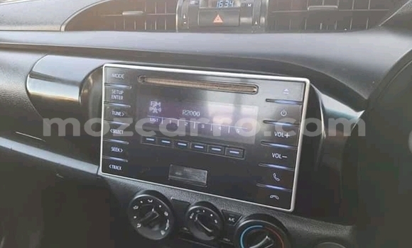 Tenga Tsaru Toyota Hilux Chena Mota in Chibuto in Gaza Tenga Tsaru Toyota Hilux Chena Mota in Chibuto in Gaza