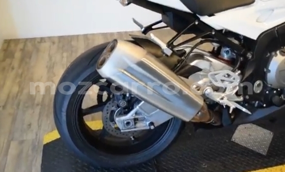 Comprar Usado BMW S 1000 De outros Moto em Chemba em Sofala Comprar Usado BMW S 1000 De outros Moto em Chemba em Sofala