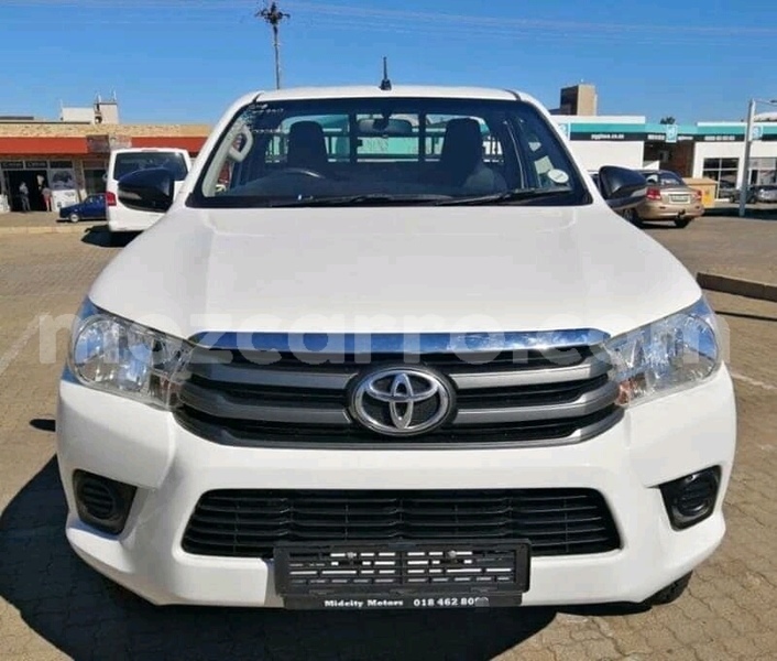 Big with watermark toyota hilux tete mutarara 9166