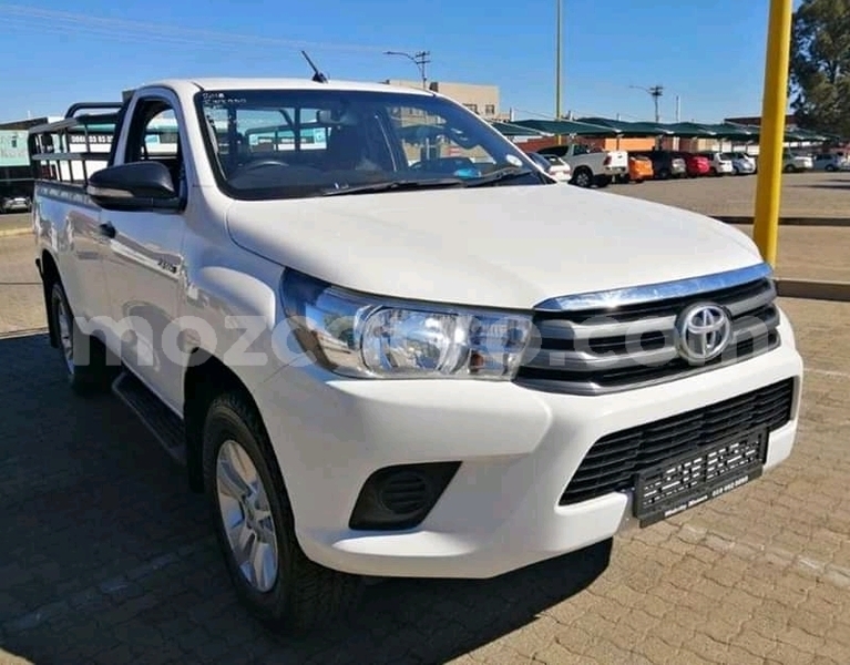 Big with watermark toyota hilux tete mutarara 9166