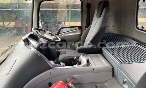 Comprar Usado Nissan UD Branco Caminhão em Maputo em Maputo Comprar Usado Nissan UD Branco Caminhão em Maputo em Maputo