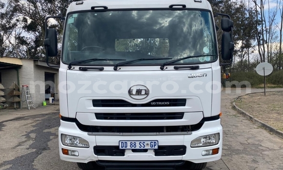 Comprar Usado Nissan UD Branco Caminhão em Maputo em Maputo Comprar Usado Nissan UD Branco Caminhão em Maputo em Maputo
