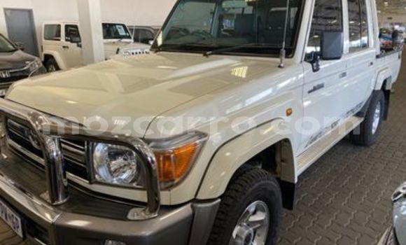 Comprar Usado Toyota Land Cruiser Branco Carro em Balama em Cabo Delgado Comprar Usado Toyota Land Cruiser Branco Carro em Balama em Cabo Delgado