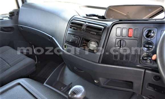Comprar Usado Mercedes‒Benz Atego Branco Caminhão em Maputo em Maputo Comprar Usado Mercedes‒Benz Atego Branco Caminhão em Maputo em Maputo