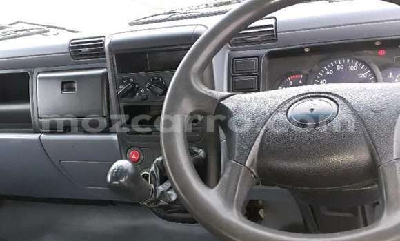 Comprar Importar Mitsubishi Canter Branco Caminhão em Zumbo em Tete Comprar Importar Mitsubishi Canter Branco Caminhão em Zumbo em Tete