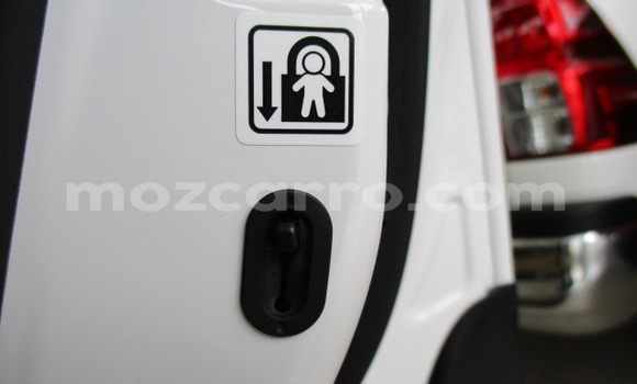 Tenga Tsaru Toyota Land Cruiser Prado Chena Mota in Mocambique in Nampula Tenga Tsaru Toyota Land Cruiser Prado Chena Mota in Mocambique in Nampula