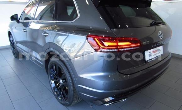 Nunua Ilio tumika Volkswagen Touareg Fedha Gari ndani ya Mocambique nchini Nampula Nunua Ilio tumika Volkswagen Touareg Fedha Gari ndani ya Mocambique nchini Nampula