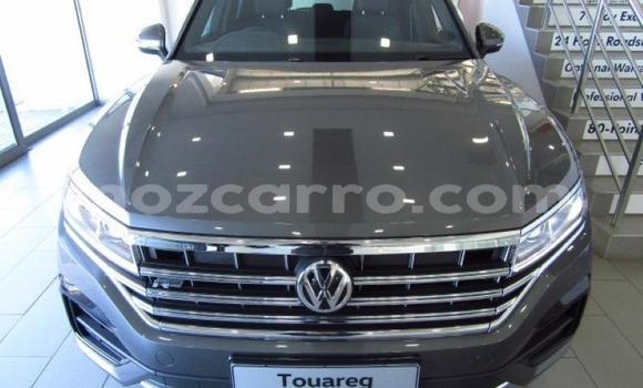 Nunua Ilio tumika Volkswagen Touareg Fedha Gari ndani ya Mocambique nchini Nampula Nunua Ilio tumika Volkswagen Touareg Fedha Gari ndani ya Mocambique nchini Nampula