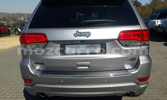 Nunua Ilio tumika Jeep Grand Cherokee Fedha Gari ndani ya Mocambique nchini Nampula Nunua Ilio tumika Jeep Grand Cherokee Fedha Gari ndani ya Mocambique nchini Nampula