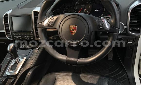 Comprar Usado Porsche Cayenne Branco Carro em Mutarara em Tete Comprar Usado Porsche Cayenne Branco Carro em Mutarara em Tete