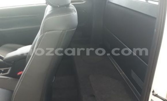 Tenga Tsaru Toyota Hilux Zvimwe Mota in Mocambique in Nampula Tenga Tsaru Toyota Hilux Zvimwe Mota in Mocambique in Nampula