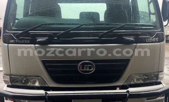 Comprar Usado Nissan UD Branco Caminhão em Maputo em Maputo Comprar Usado Nissan UD Branco Caminhão em Maputo em Maputo
