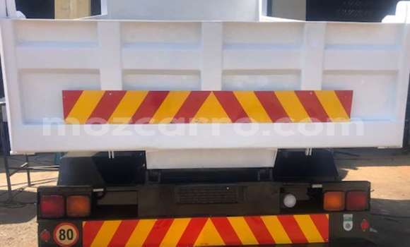 Comprar Usado Nissan UD Branco Caminhão em Maputo em Maputo Comprar Usado Nissan UD Branco Caminhão em Maputo em Maputo