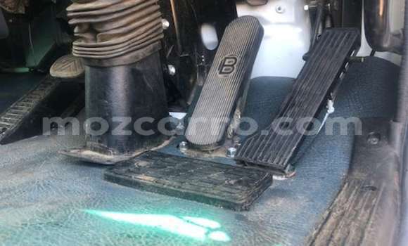 Comprar Usado Nissan UD Branco Caminhão em Maputo em Maputo Comprar Usado Nissan UD Branco Caminhão em Maputo em Maputo