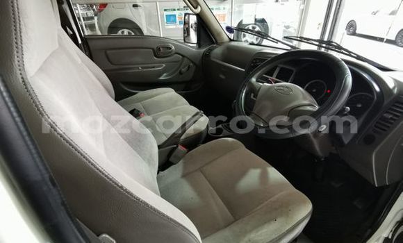 Nunua Ilio tumika Hyundai H200 Nyeupe Gari ndani ya Maputo nchini Maputo Nunua Ilio tumika Hyundai H200 Nyeupe Gari ndani ya Maputo nchini Maputo