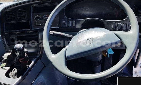 Nunua Ilio tumika Mitsubishi Canter Nyeupe Lori ndani ya Maputo nchini Maputo Nunua Ilio tumika Mitsubishi Canter Nyeupe Lori ndani ya Maputo nchini Maputo