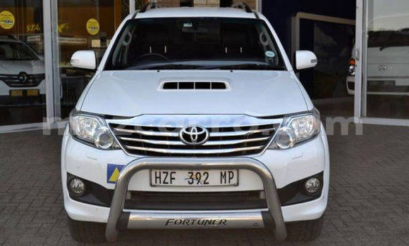 Comprar Usado Toyota Fortuner Branco Carro em Maputo em Maputo Comprar Usado Toyota Fortuner Branco Carro em Maputo em Maputo