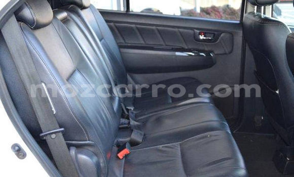 Comprar Usado Toyota Fortuner Branco Carro em Maputo em Maputo Comprar Usado Toyota Fortuner Branco Carro em Maputo em Maputo