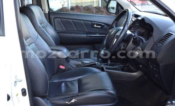 Comprar Usado Toyota Fortuner Branco Carro em Maputo em Maputo Comprar Usado Toyota Fortuner Branco Carro em Maputo em Maputo