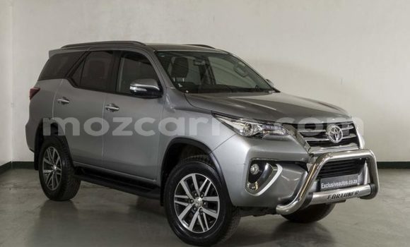 Buy Used Toyota Fortuner Silver Car in Mocambique in Nampula Buy Used Toyota Fortuner Silver Car in Mocambique in Nampula