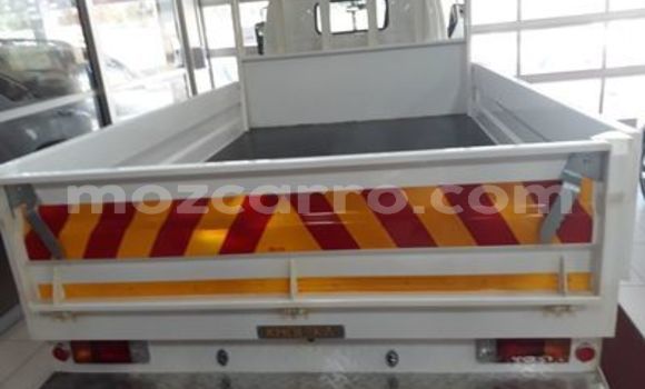 Nunua Ilio tumika Toyota Dyna Nyeupe Gari ndani ya Mocambique nchini Nampula Nunua Ilio tumika Toyota Dyna Nyeupe Gari ndani ya Mocambique nchini Nampula