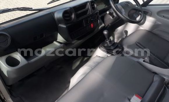 Nunua Ilio tumika Toyota Dyna Nyeupe Gari ndani ya Mocambique nchini Nampula Nunua Ilio tumika Toyota Dyna Nyeupe Gari ndani ya Mocambique nchini Nampula