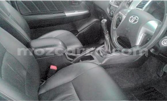 Tenga Tsaru Toyota Hilux Chena Mota in Mocambique in Nampula Tenga Tsaru Toyota Hilux Chena Mota in Mocambique in Nampula