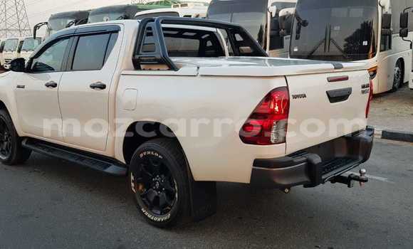 Buy Used Toyota Hilux White Car in Maputo in Maputo Buy Used Toyota Hilux White Car in Maputo in Maputo
