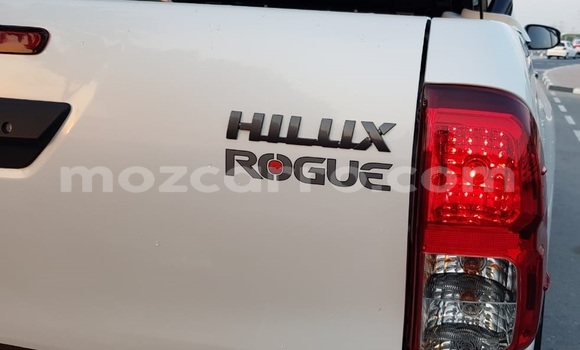 Buy Used Toyota Hilux White Car in Maputo in Maputo Buy Used Toyota Hilux White Car in Maputo in Maputo