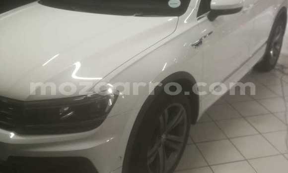 Tenga Tsaru Volkswagen Tiguan Chena Mota in Búzi in Sofala Tenga Tsaru Volkswagen Tiguan Chena Mota in Búzi in Sofala