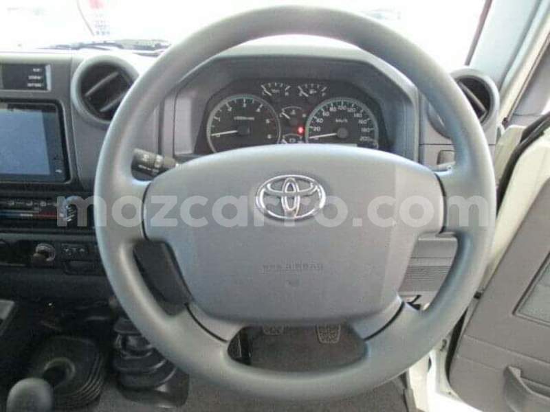 Big with watermark toyota land cruiser maputo maputo 9227